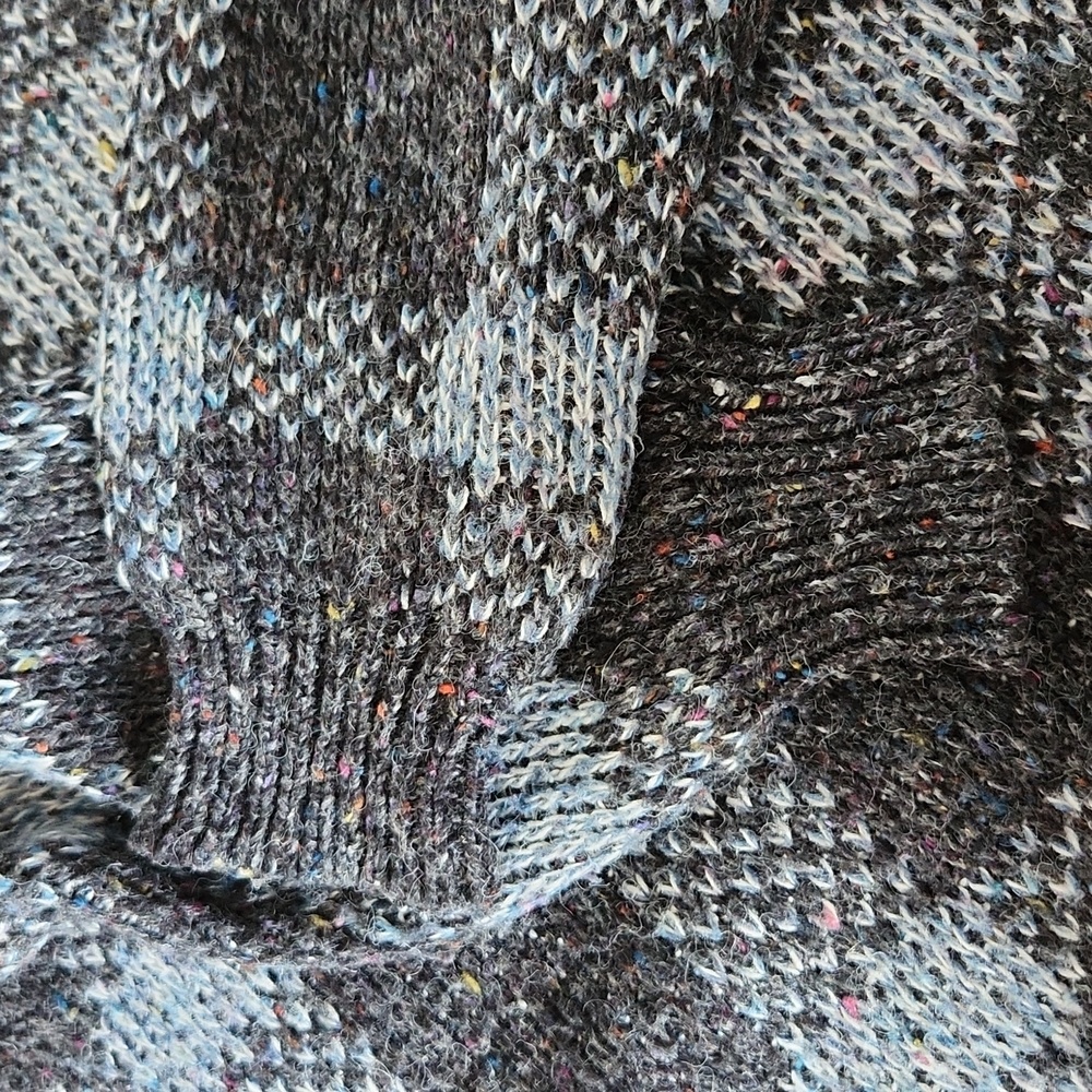 Plaid Crewneck Wool Blend Sweater Vintage Peter England - Picture 12 of 15